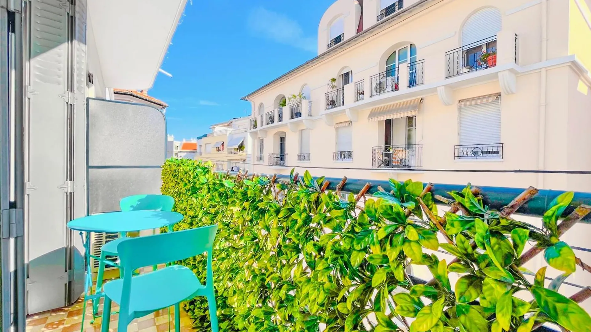 Le Germain - Logement 3 Pieces Κάννες